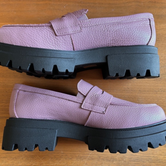 Intentionally Blank Size 39 Platform Loafers NEW - Picture 5 of 5